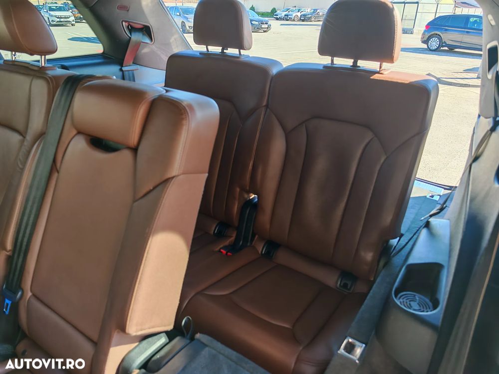 Audi Q7 3.0 TFSI Quattro Tip - 11