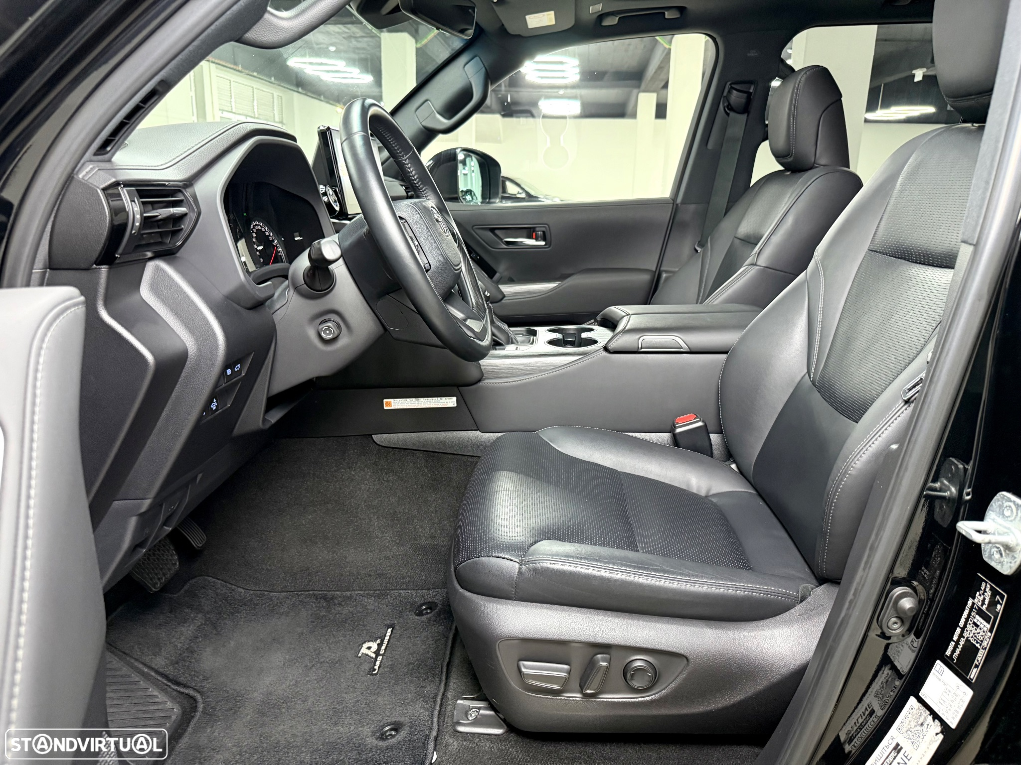 Toyota Land Cruiser - 17