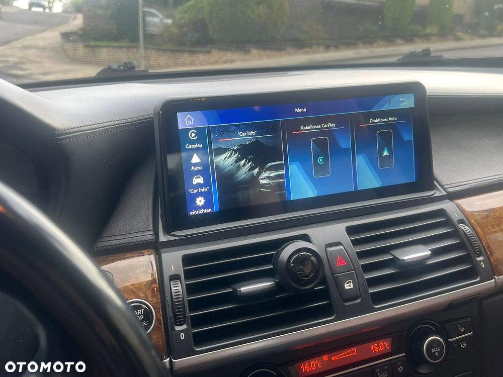 BMW X5 4.8i xDrive - 10