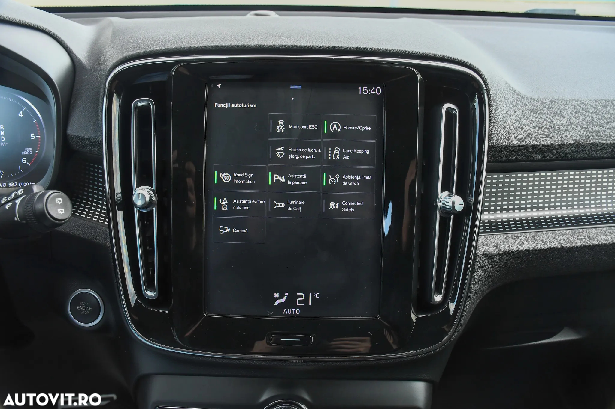 Volvo XC 40 D4 AWD Geartronic R-Design - 18