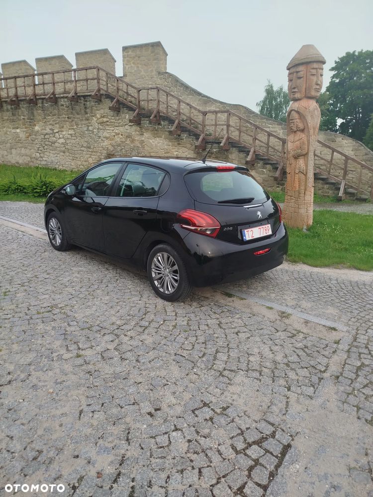 Peugeot 208 1.2 PureTech Access - 11
