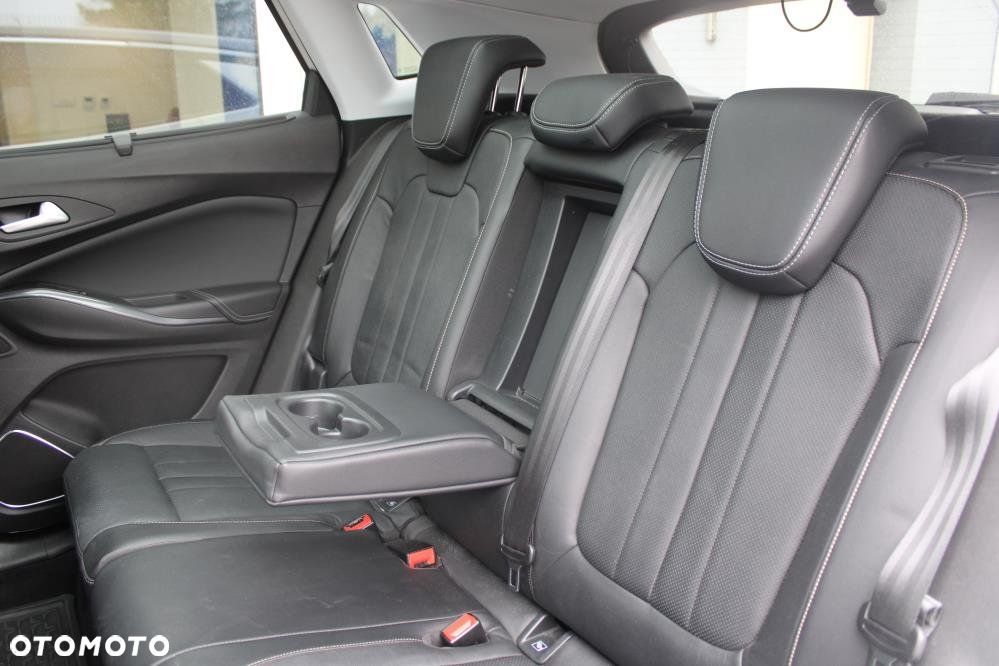 Opel Grandland X - 12