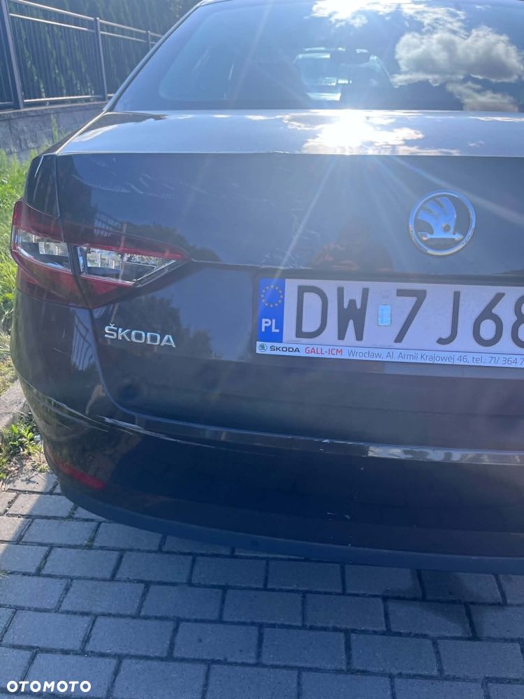 Skoda Superb 1.8 TSI Ambition - 11