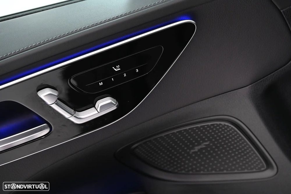 Mercedes-Benz C 300 d AMG Line - 26