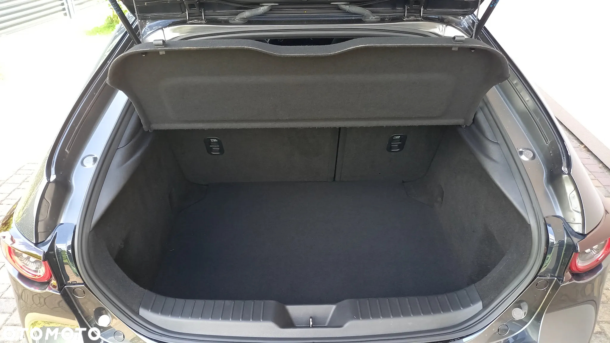 Mazda 3 e-SKYACTIV-X 186 M HYBRID HOMURA - 4