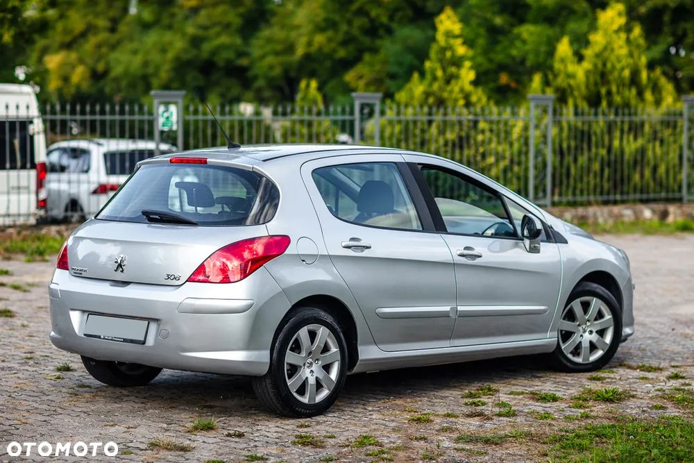 Peugeot 308 - 16