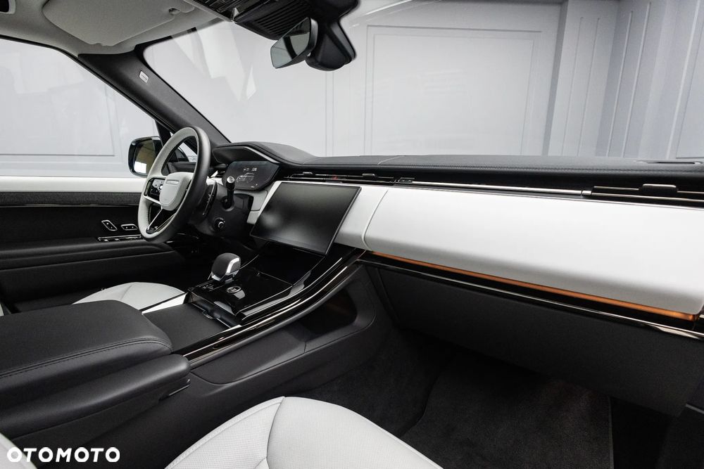 Land Rover Range Rover Sport - 34