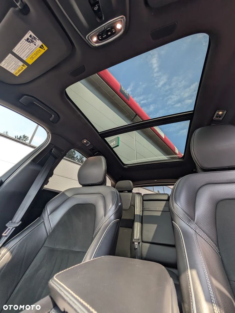 Volvo XC 60 T6 AWD Geartronic RDesign - 11