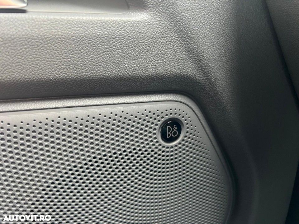 Ford Tourneo Custom - 11