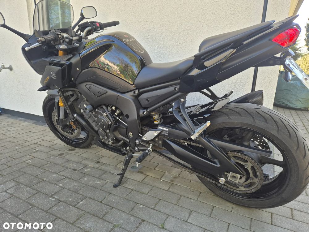 Yamaha FZ8 - 11