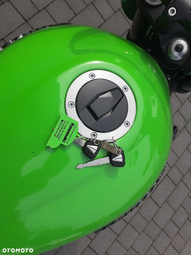 Kawasaki Z 900 RS - 3