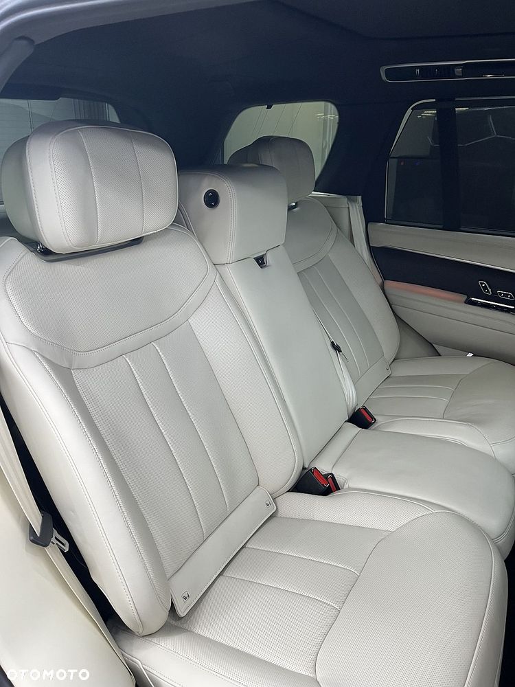 Land Rover Range Rover 4.4 V8 P535 Autobiography - 16