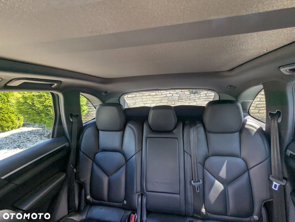 Porsche Cayenne Tiptronic S - 12