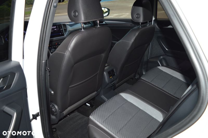Volkswagen T-Roc 1.5 TSI OPF DSG R-Line - 24