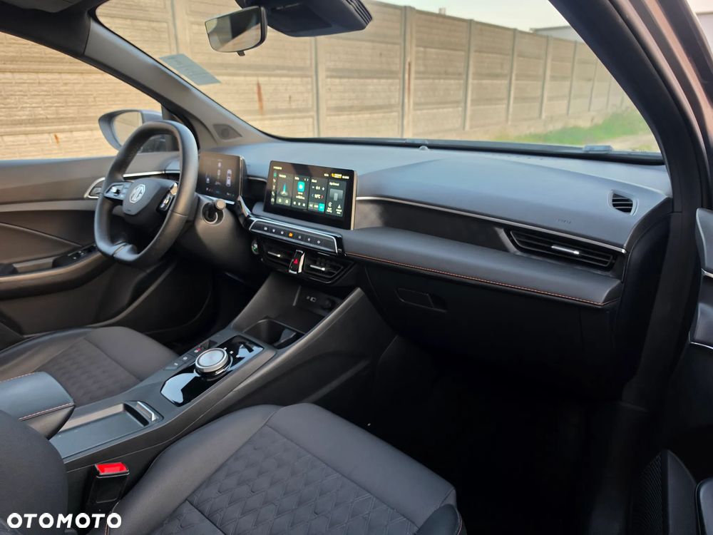 MG MG3 1.5 HEV+ Exclusive - 12