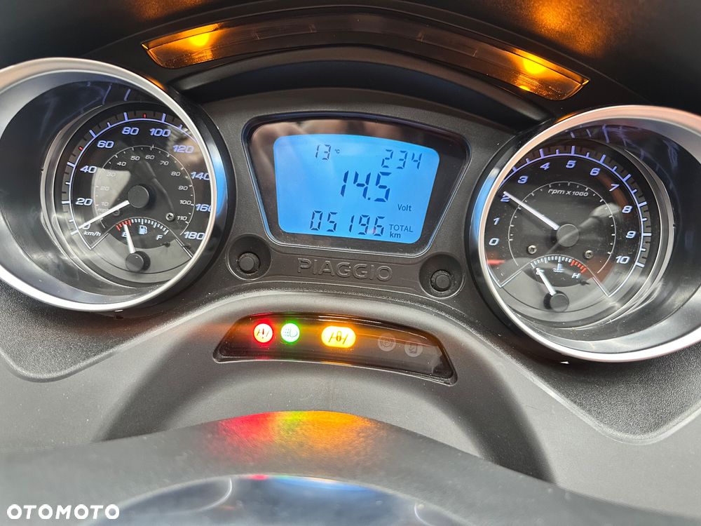 Piaggio MP-3 - 19