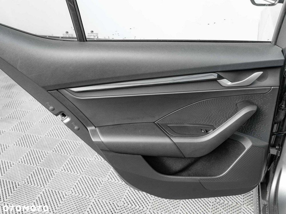 Skoda Octavia 1.5 TSI mHEV Drive Essence DSG - 25