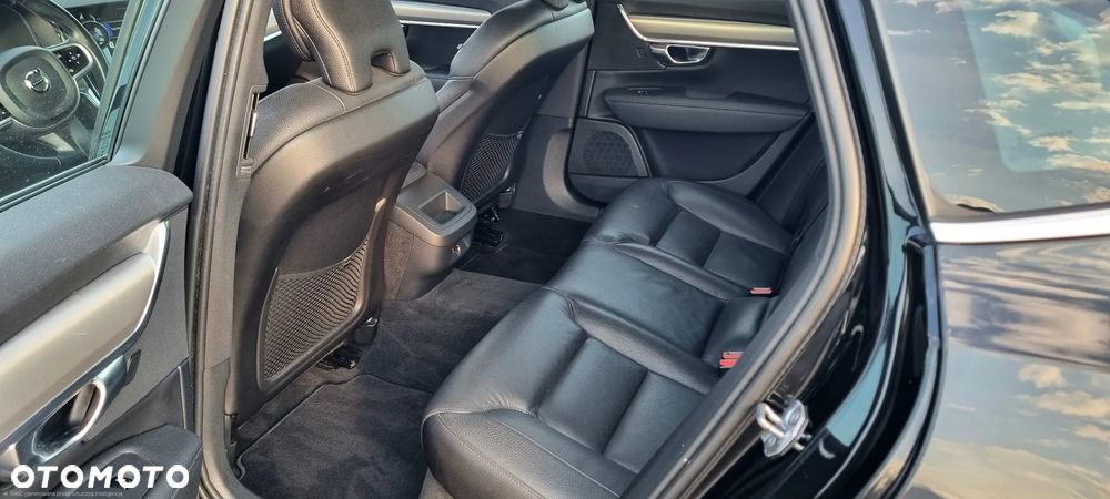 Volvo S90 D5 AWD Momentum - 8