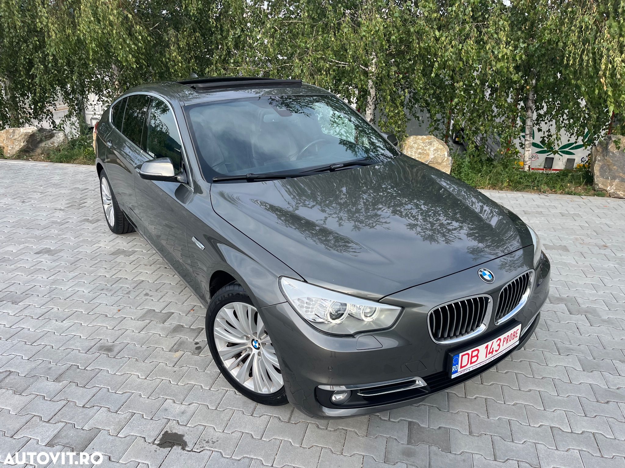 BMW Seria 5 520d Aut. Luxury Line - 1