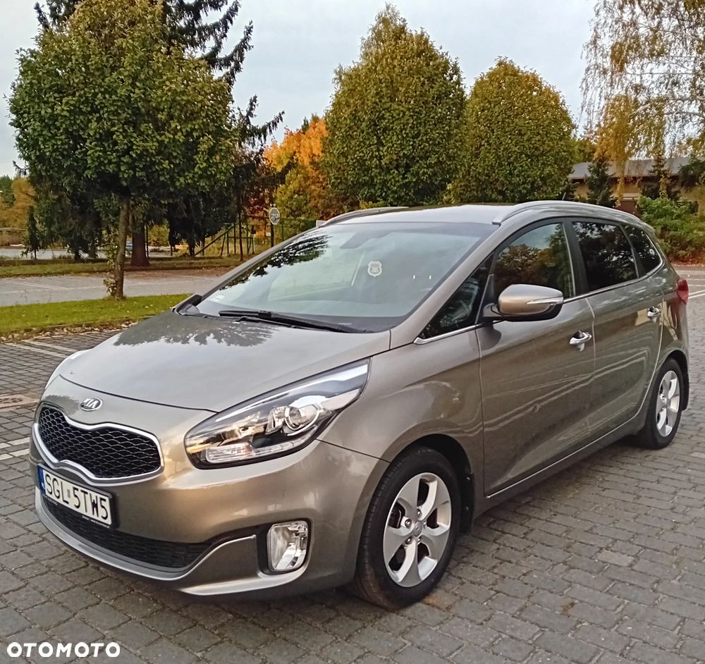 Kia Carens 1.6 GDI L 7os - 17