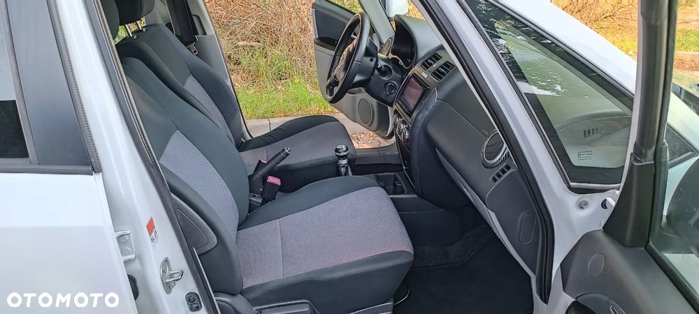 Suzuki SX4 1.6 VVT 4x2 Comfort - 11