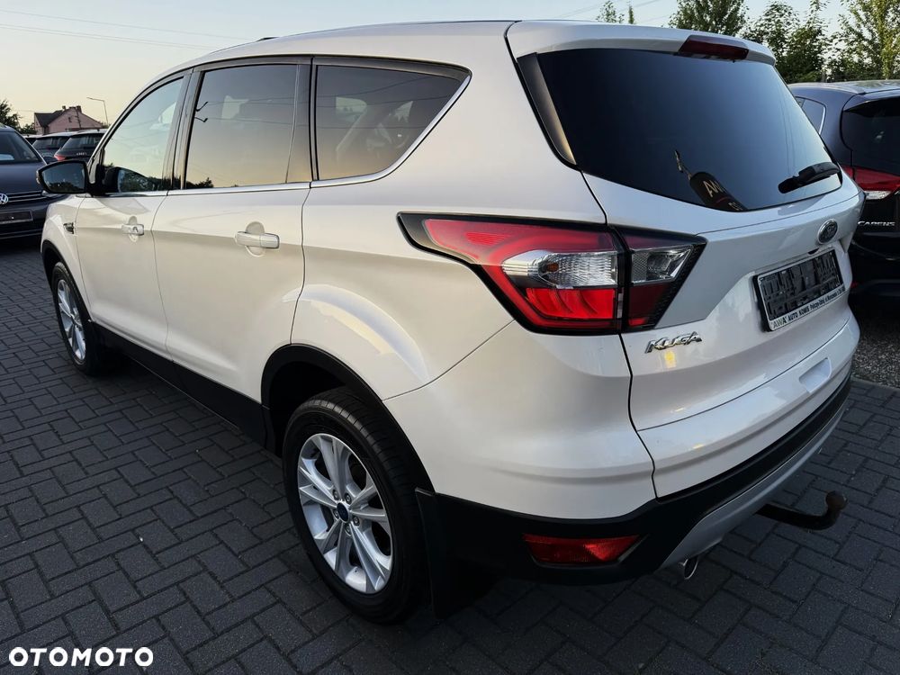 Ford Kuga 2.0 TDCi 4x2 Titanium - 6