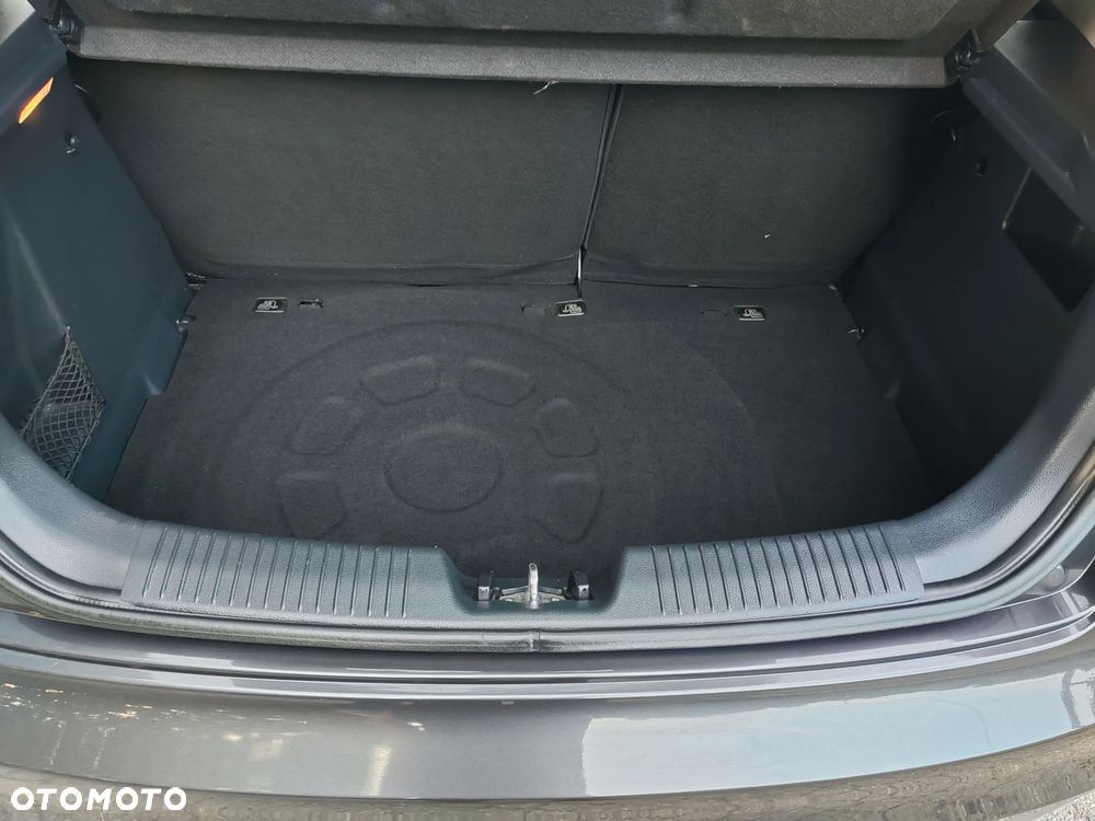 Kia Rio 1.2 M - 13
