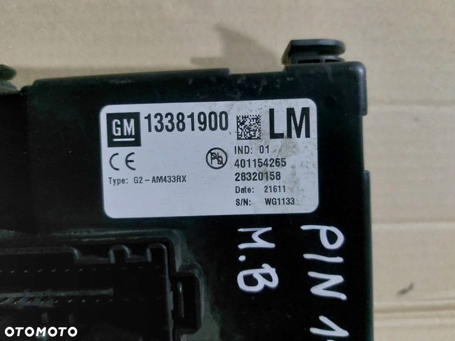 Moduł BSI skrzynka bezpieczników Opel Meriva B II 13381900 LM PIN - 3
