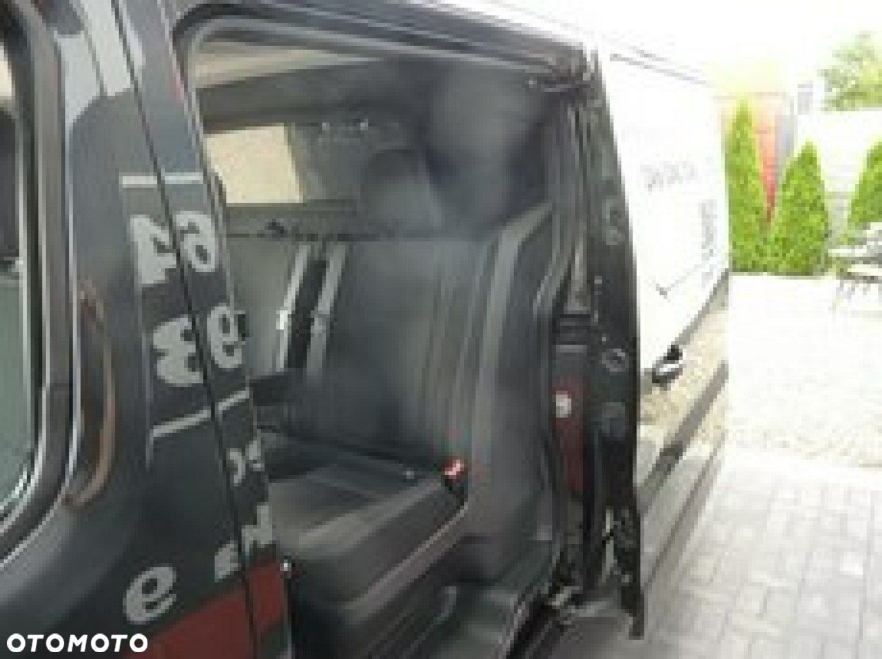 Nissan NV300 - 18