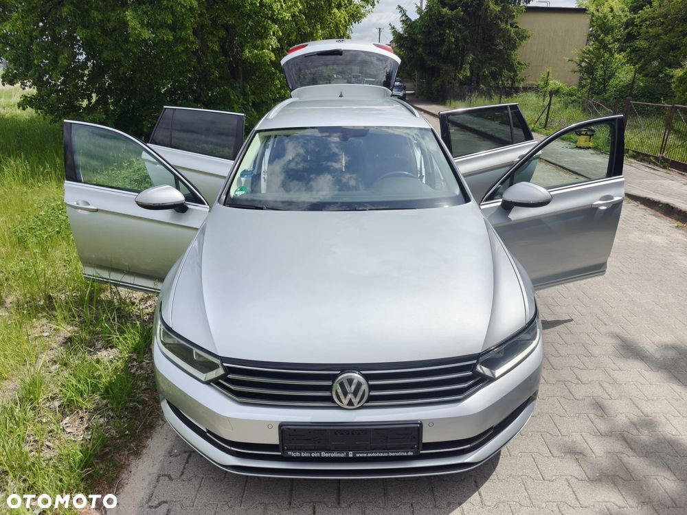 Volkswagen Passat - 25