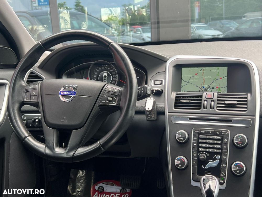 Volvo XC 60 - 8