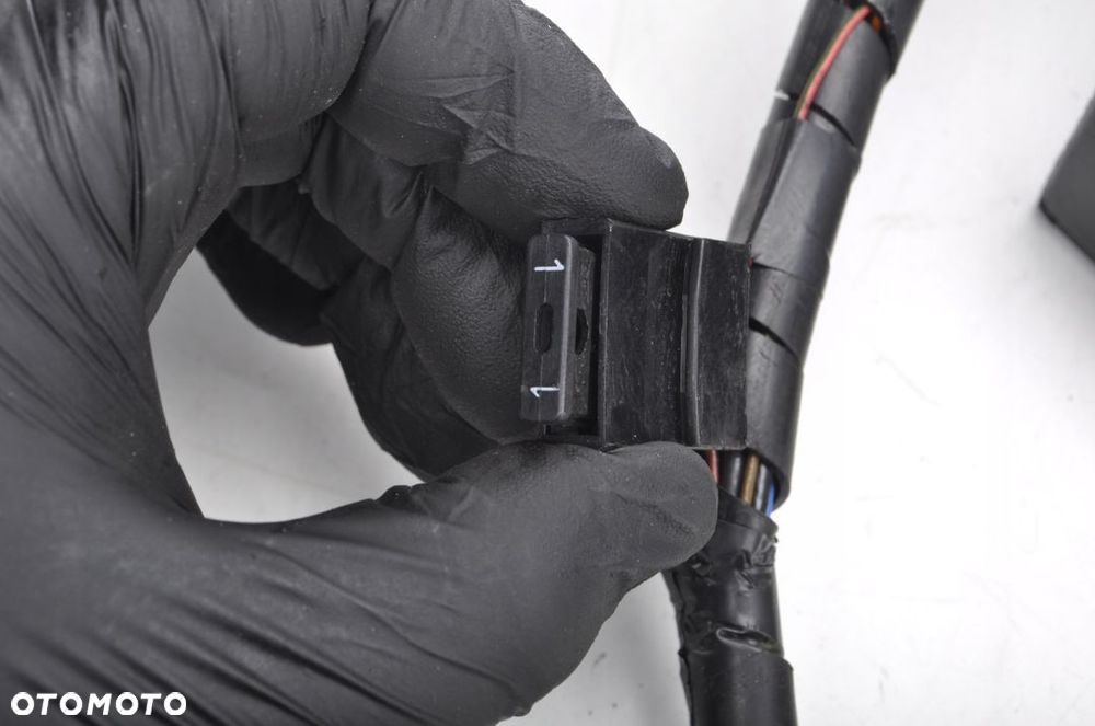 BMW 5 E39 LIFT WZMACNIACZ - 6