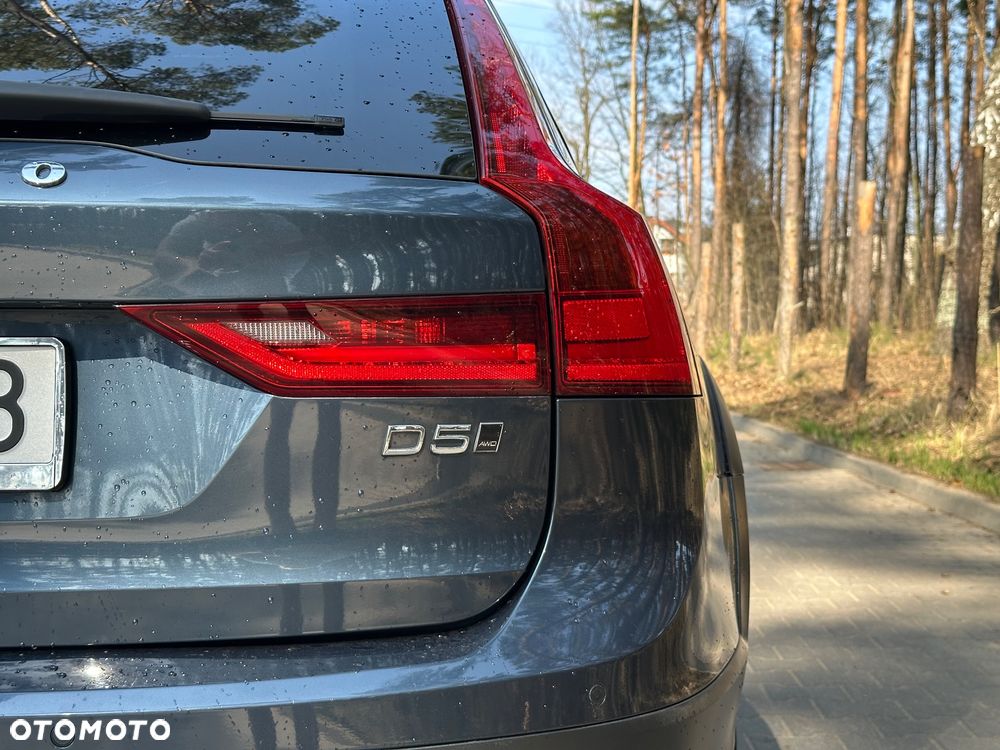Volvo V90 D5 SCR AWD Momentum - 6