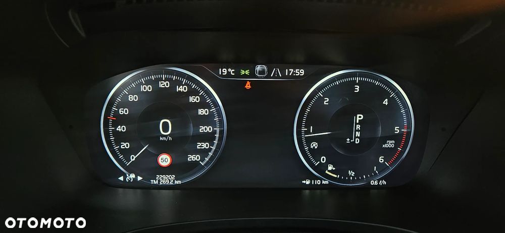 Volvo V90 D5 AWD Geartronic Inscription - 14