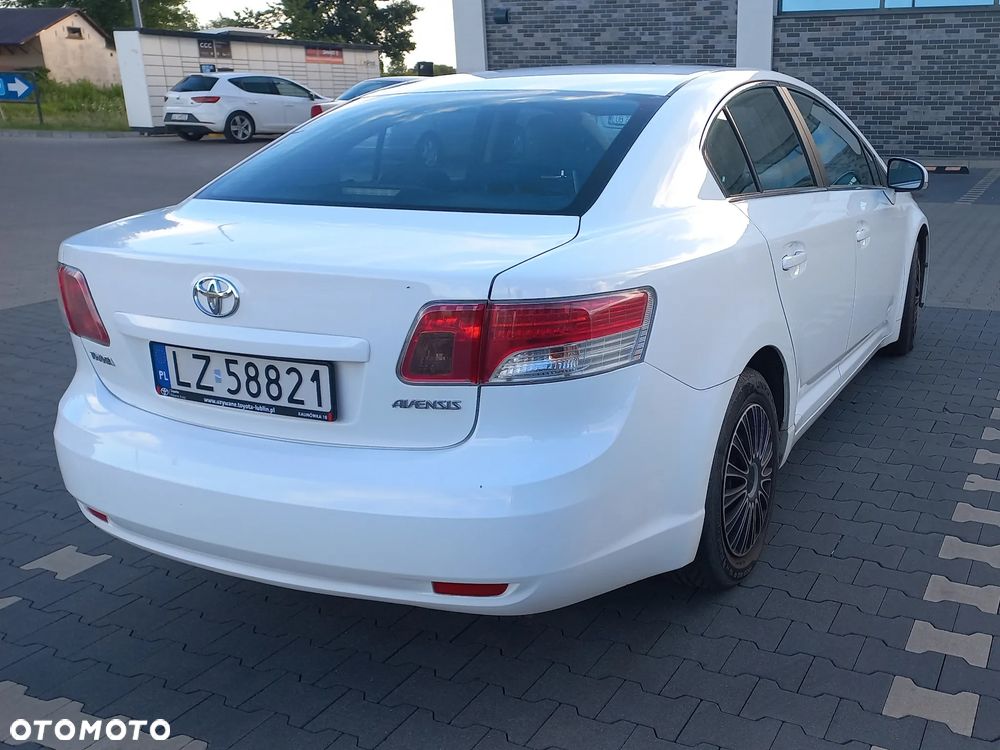 Toyota Avensis 2.0 D-4D Luna - 7