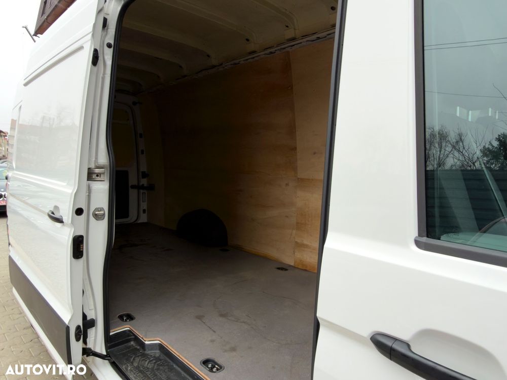 Volkswagen Crafter - 13