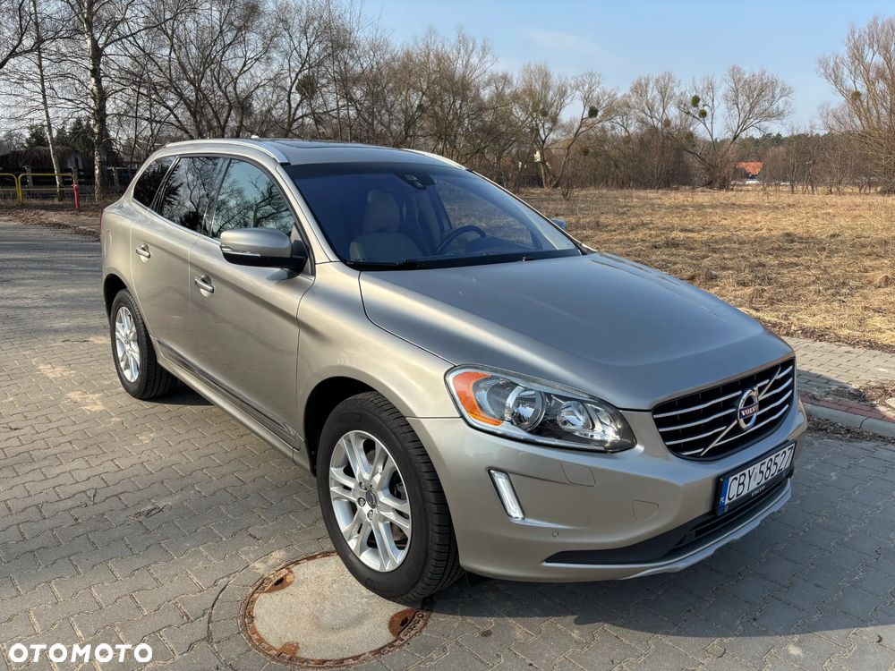 Volvo XC 60 T5 Drive-E Kinetic - 1
