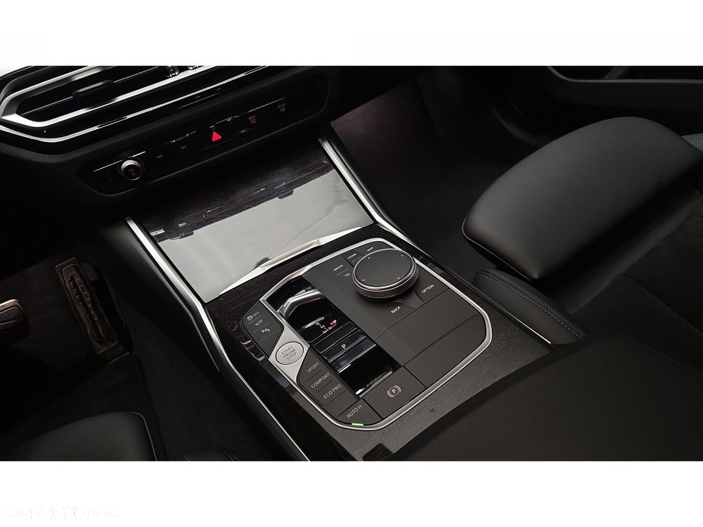 BMW Seria 3 - 22