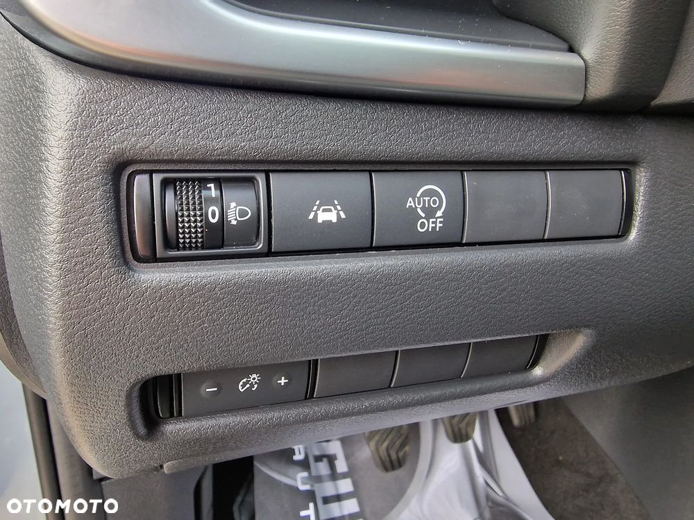 Nissan Qashqai 1.3 DIG-T MHEV N-Connecta - 34