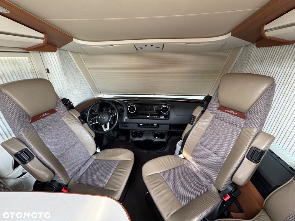 Mercedes-Benz Carthago Chic C-Line I 4.9L Srebrny - AUTOMAT - 13