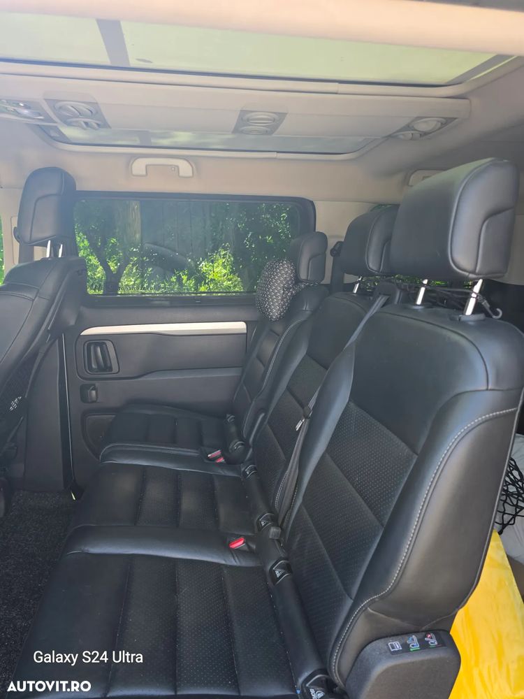 Peugeot Traveller L2H1 1.6 BlueHDI 115 S&S Combispace Premium - 11