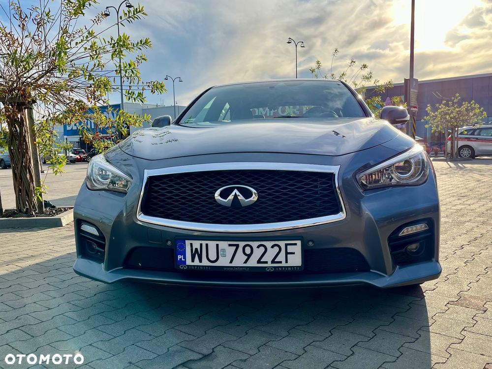Infiniti Q50 - 2