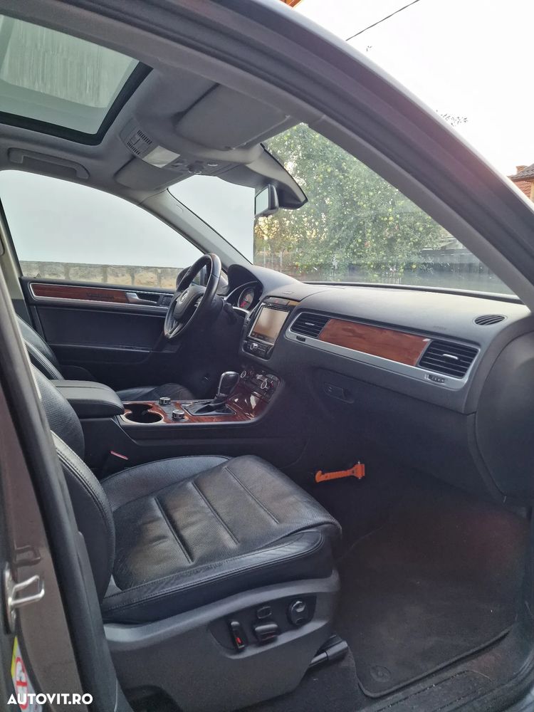 Volkswagen Touareg - 9