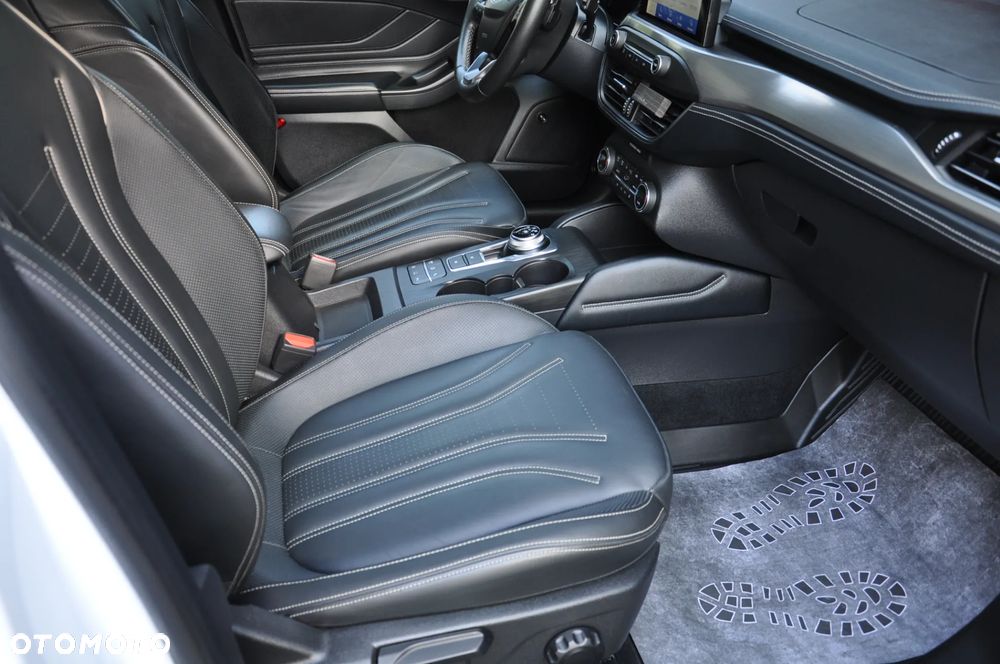 Ford Focus 2.0 EcoBlue Vignale - 26