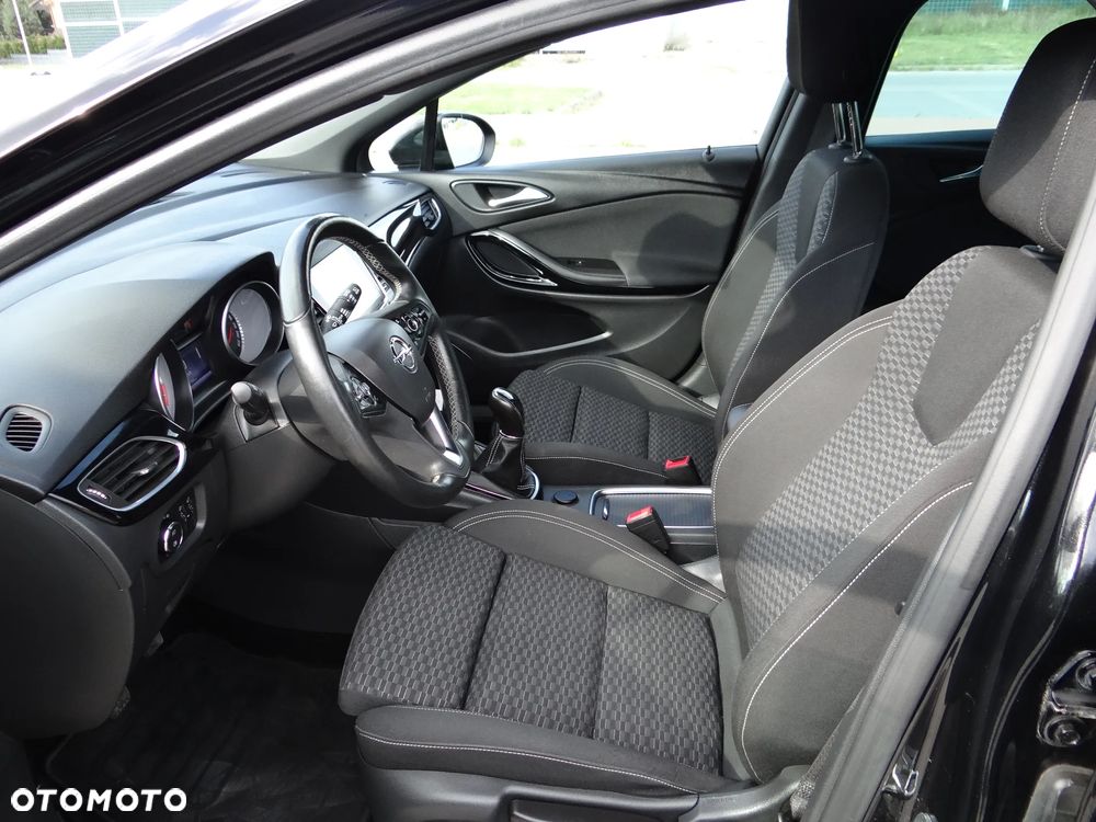Opel Astra - 12