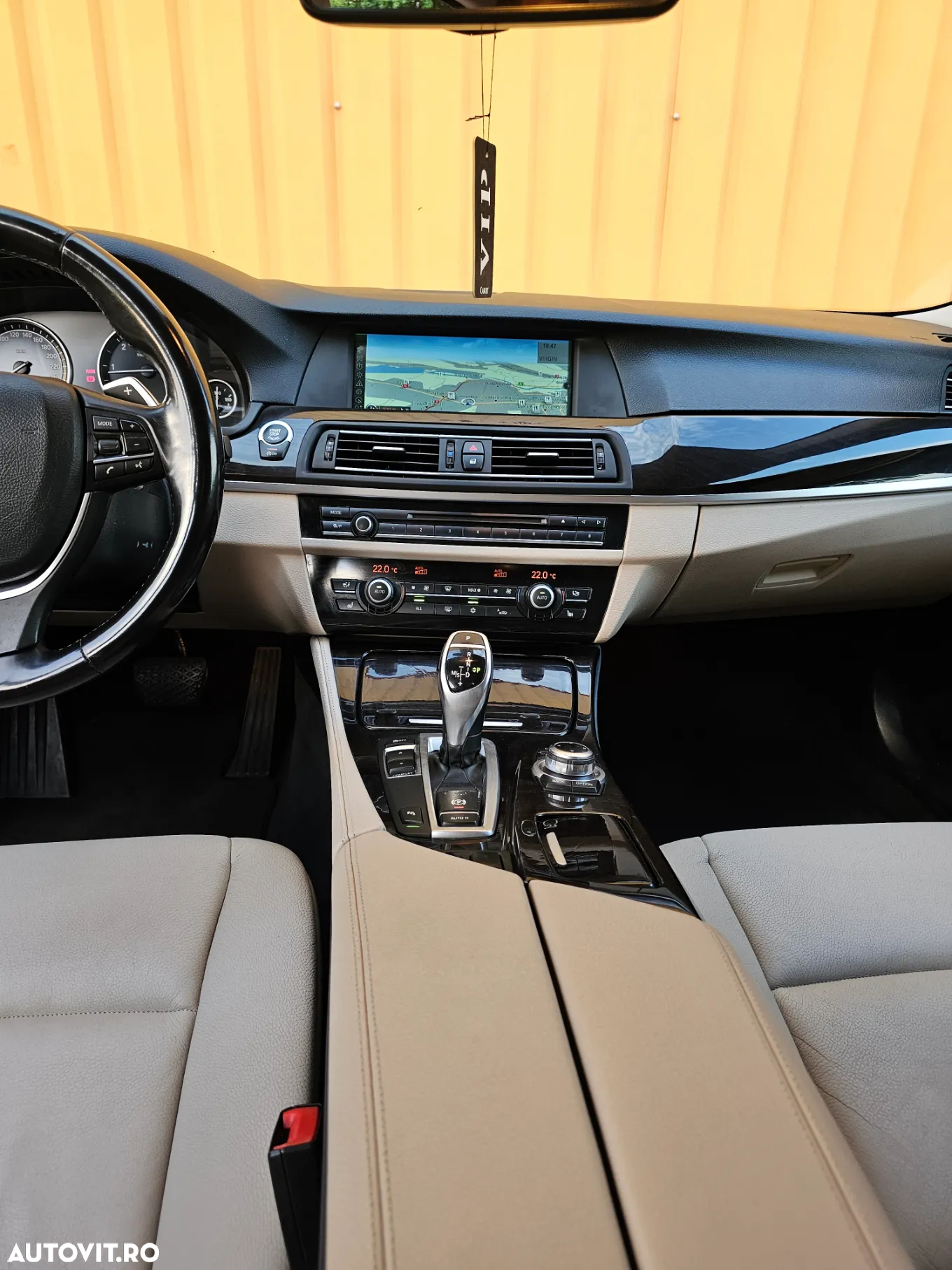 BMW Seria 5 520d - 13