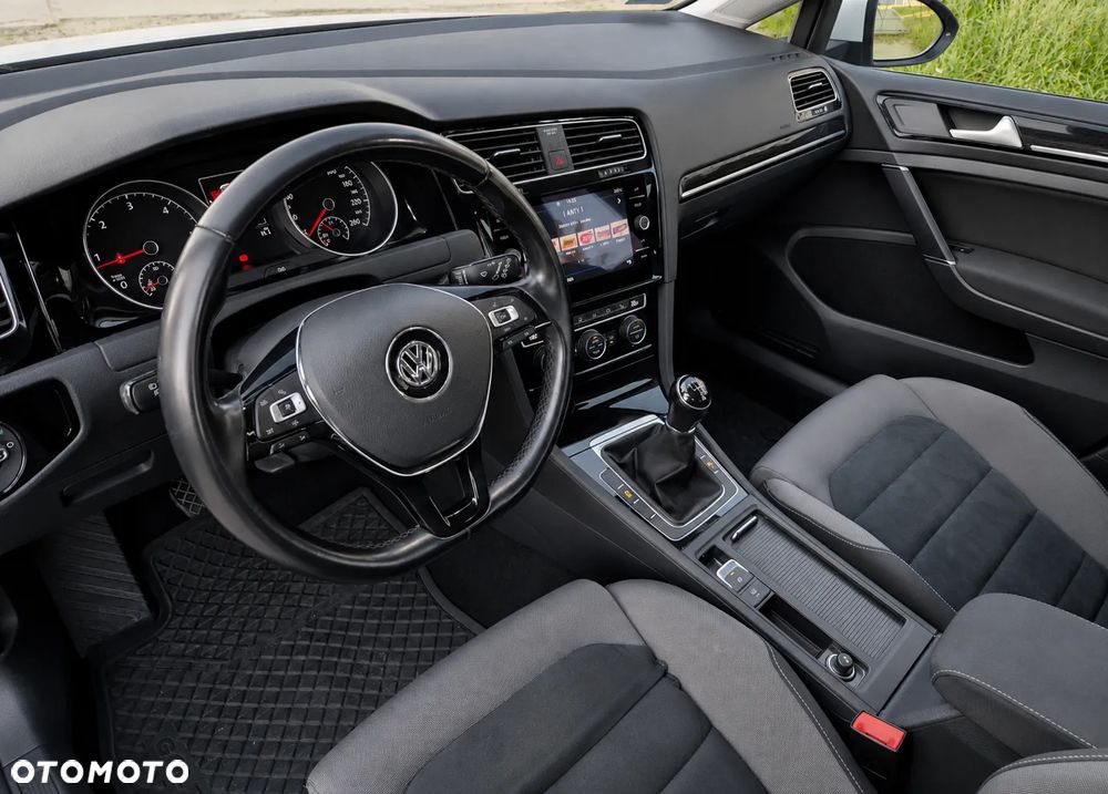 Volkswagen Golf 2.0 TDI BMT Highline - 12