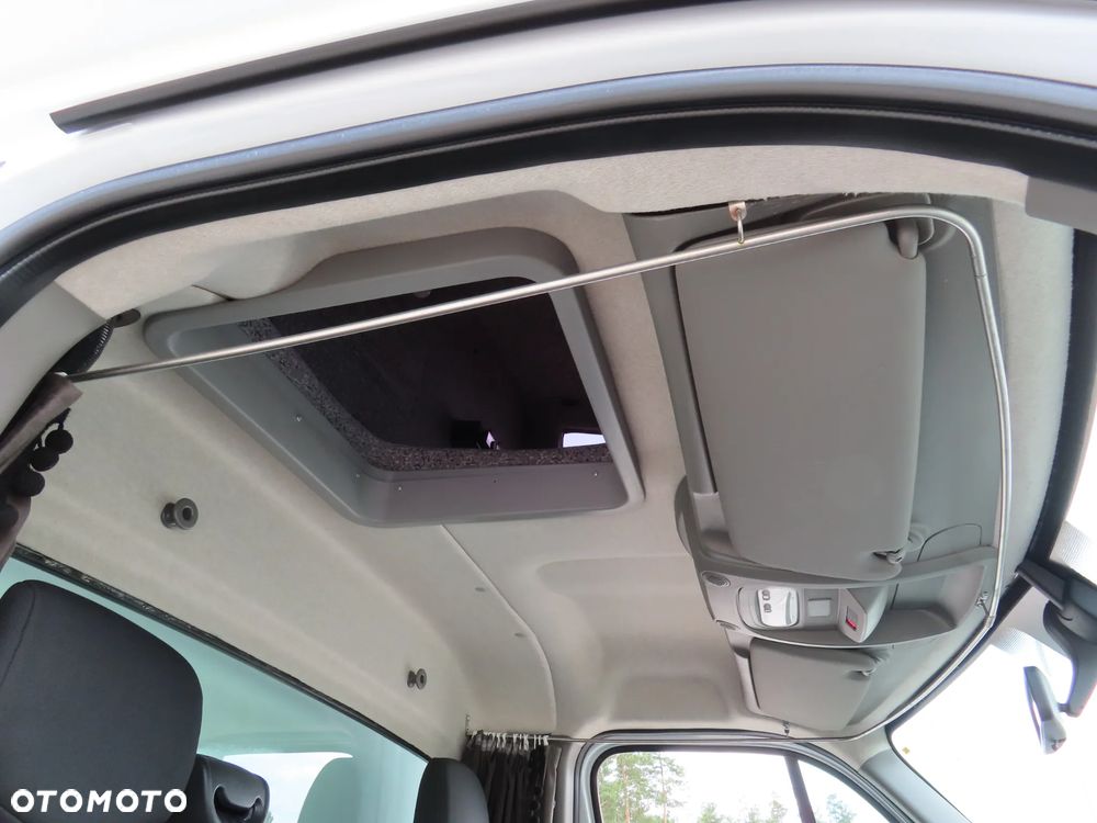 Renault Master 2.3 dCi 163 Km WZMACNIANY Chłodnia -20*C + 30*C Z Izoterma 4.20 Cm 8 Euro Palet Zasilanie V230 Funkcja Grzania Kabina Sypialniana WEBASTO Stan Jak NOWY - 29