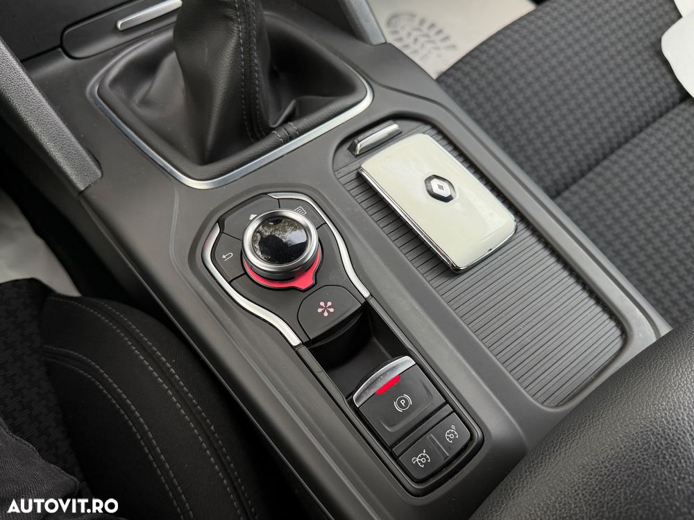 Renault Talisman Grandtour ENERGY dCi 130 Business - 26