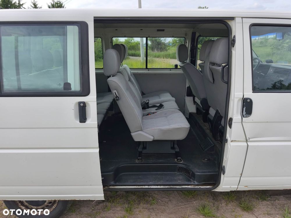 Volkswagen Transporter - 12